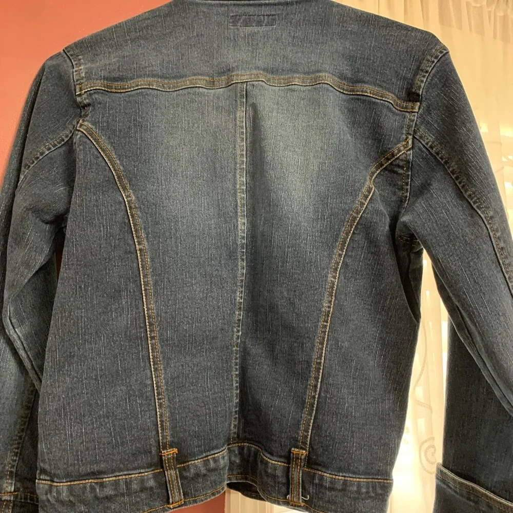 Denim - Picture 4 of 4